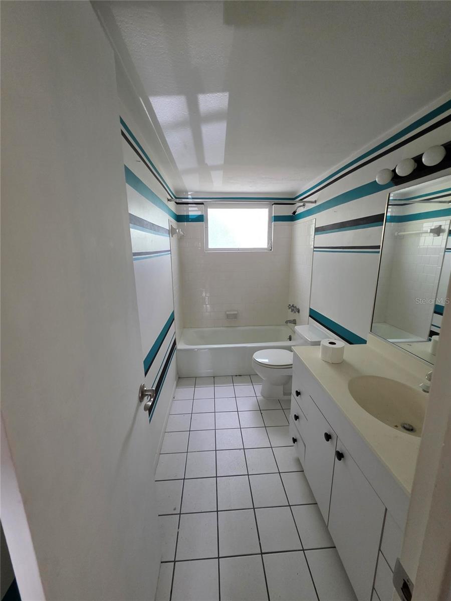 THE FOURTH BAYSHORE - Residential