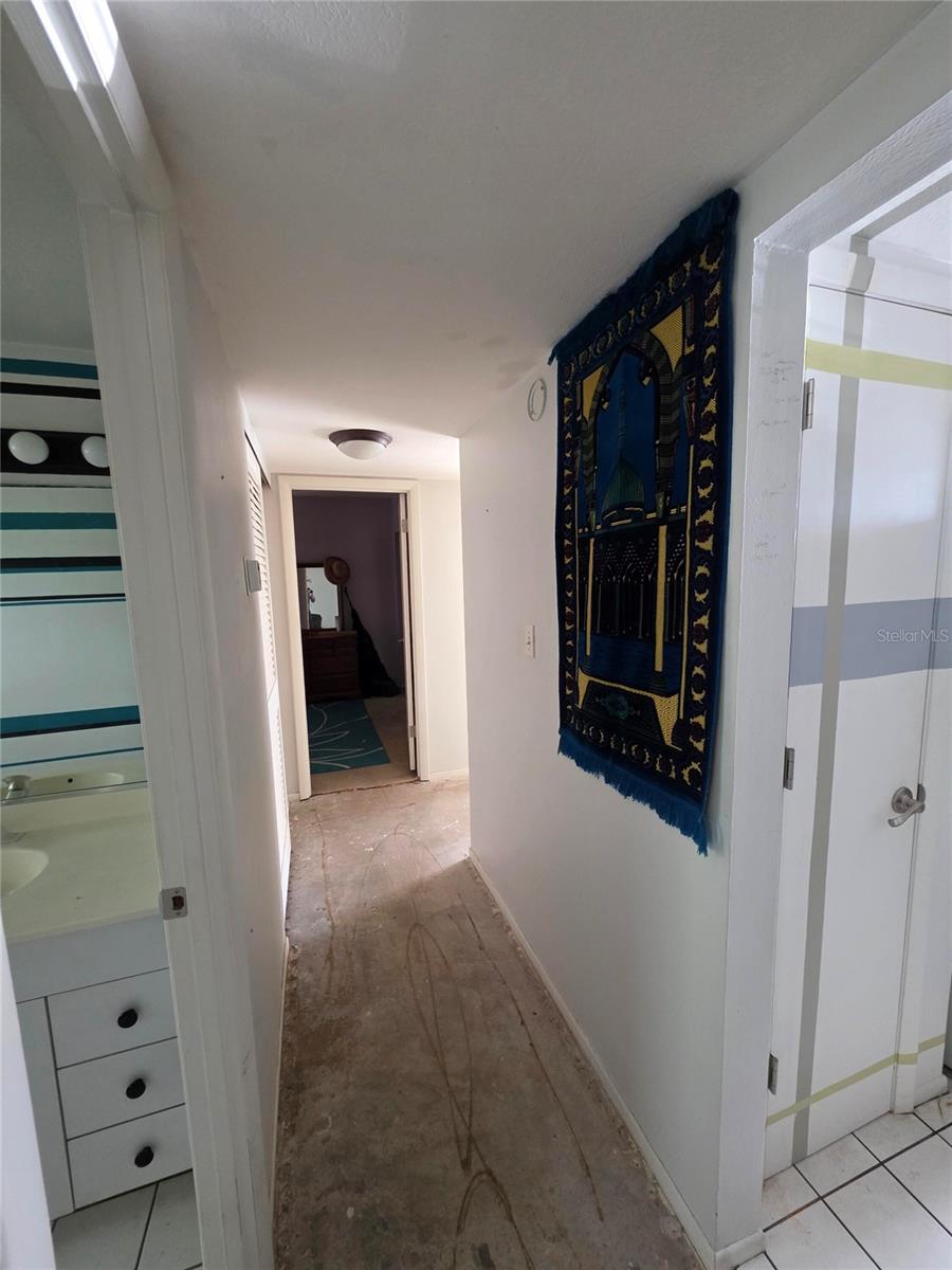 THE FOURTH BAYSHORE - Residential