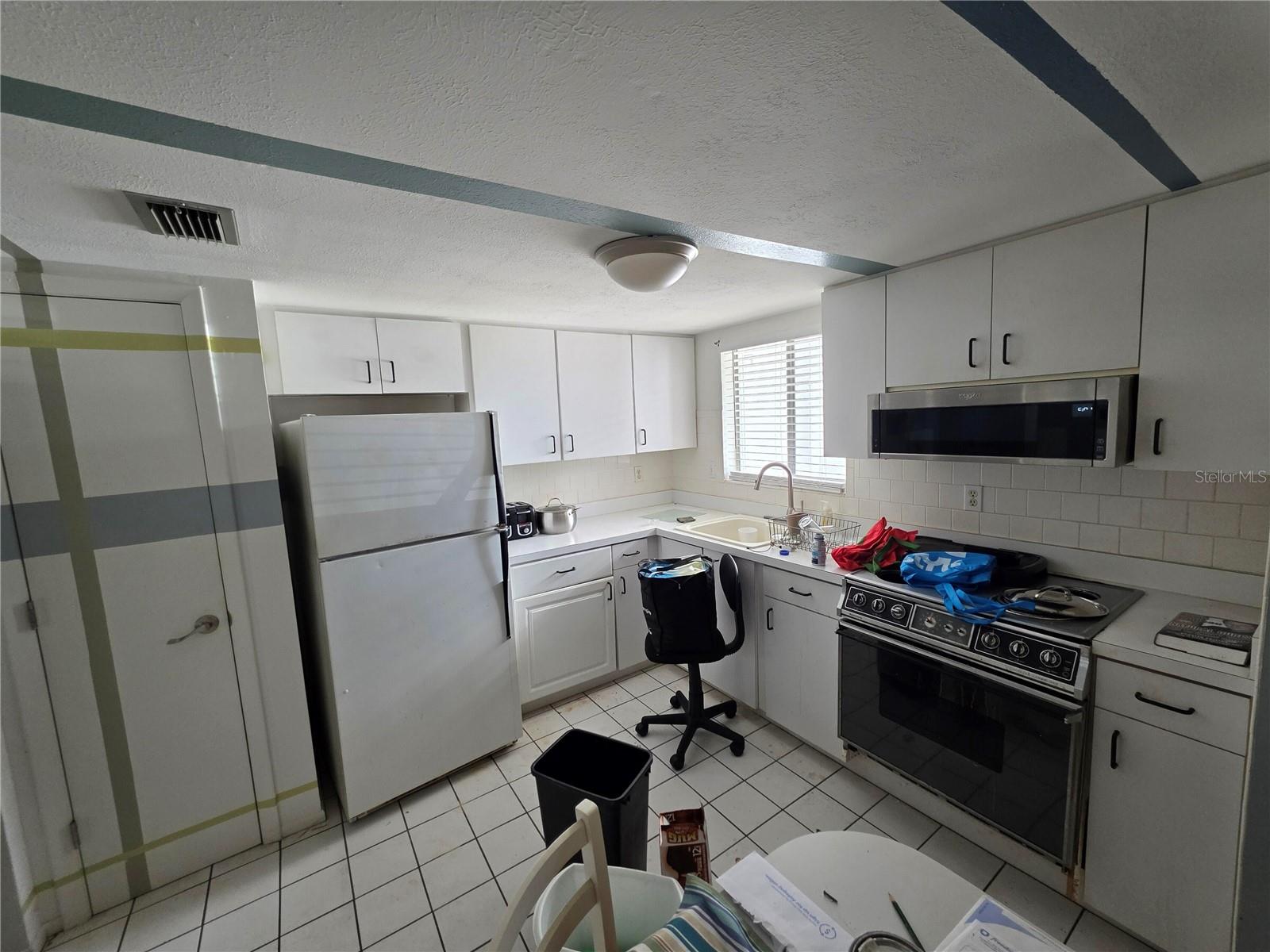 THE FOURTH BAYSHORE - Residential