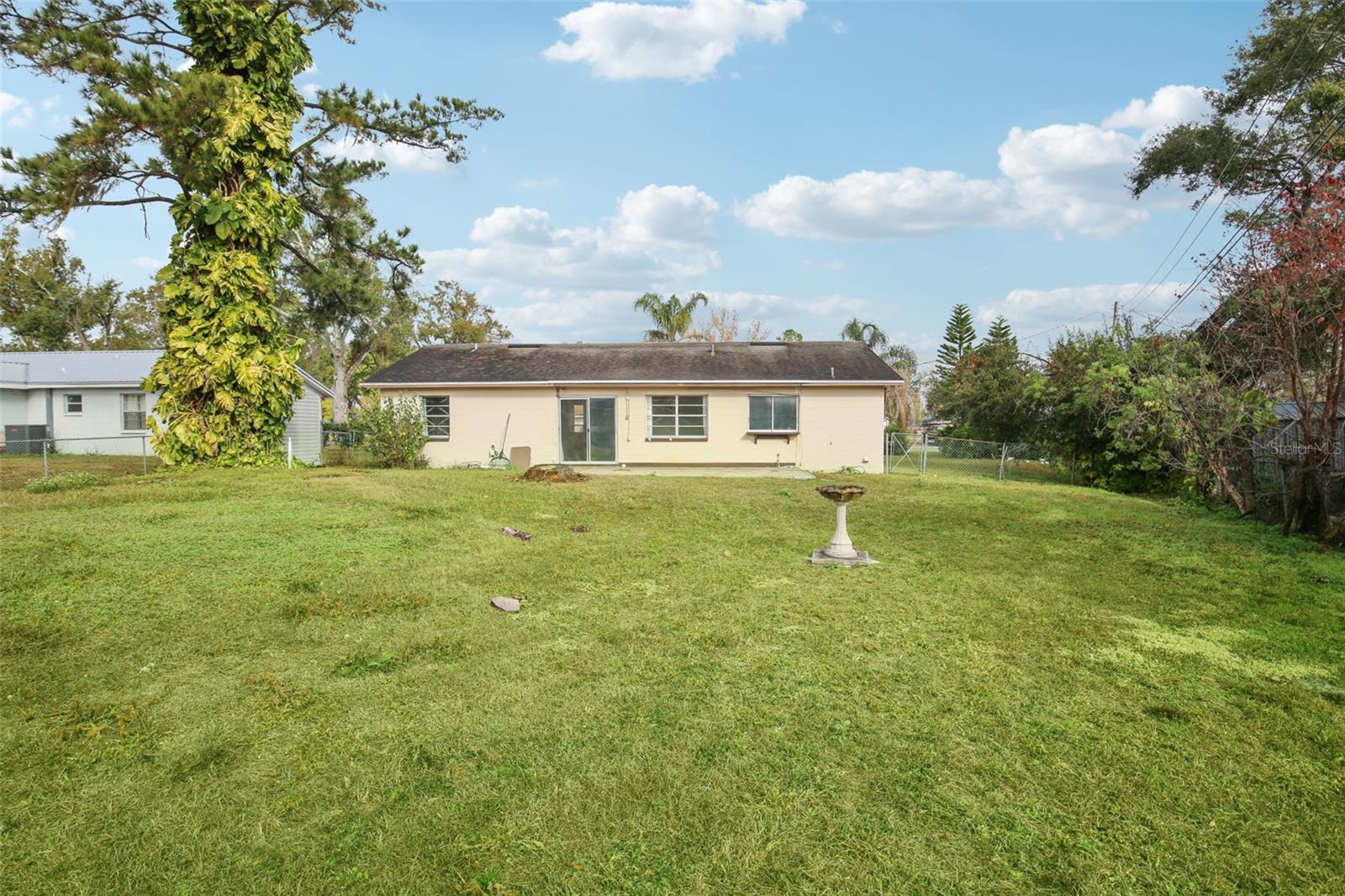 COUNTRY VILLAGE - Residential