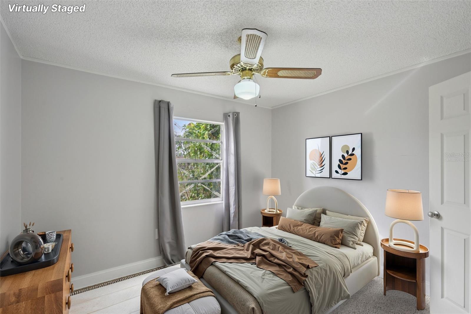 COUNTRY VILLAGE - Residential