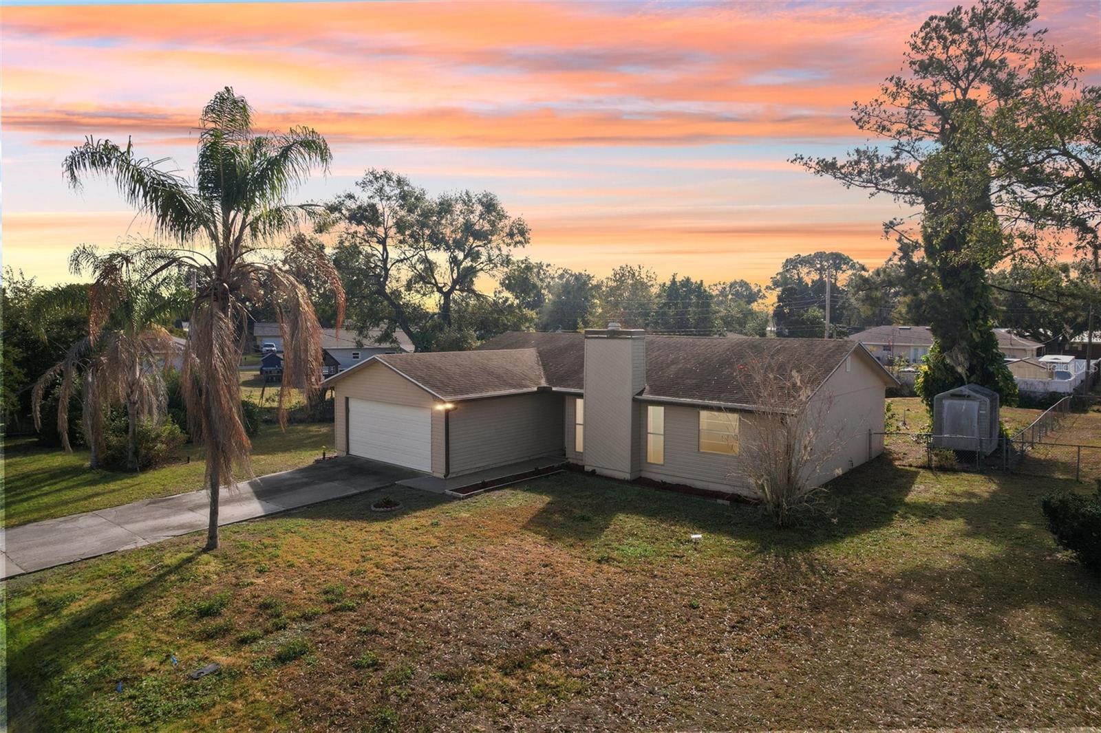 COUNTRY VILLAGE - Residential