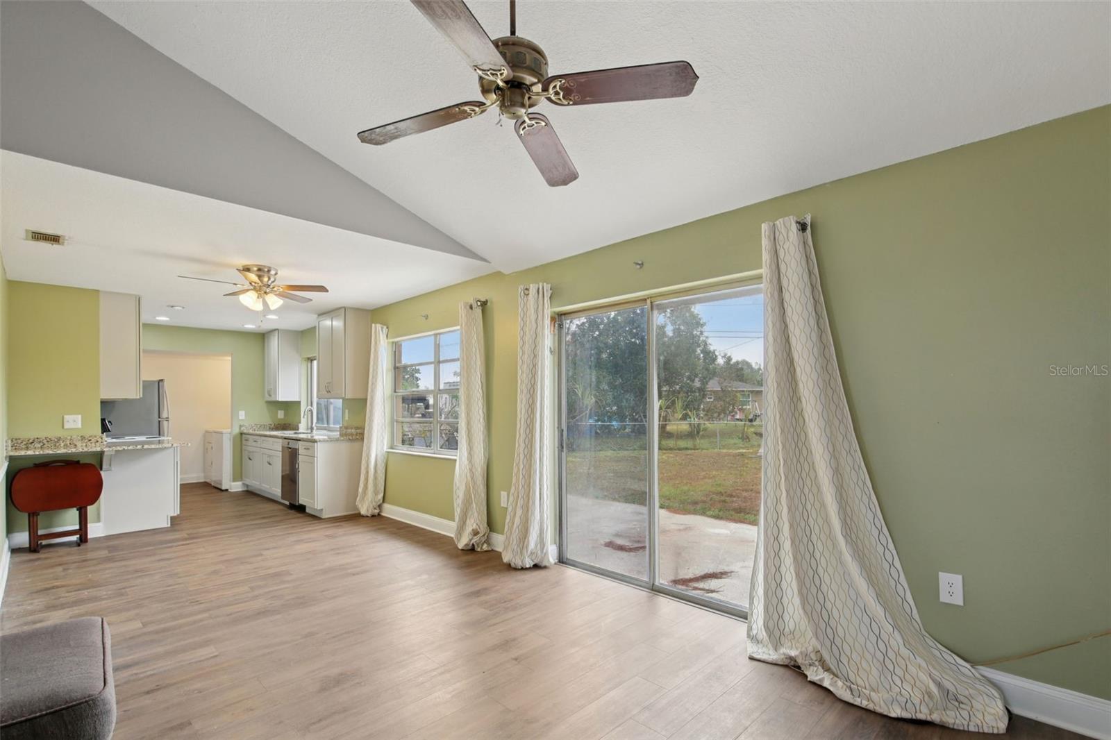 COUNTRY VILLAGE - Residential