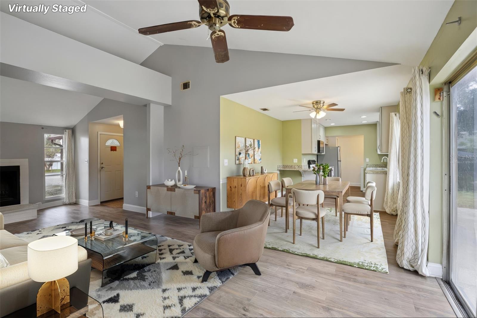 COUNTRY VILLAGE - Residential