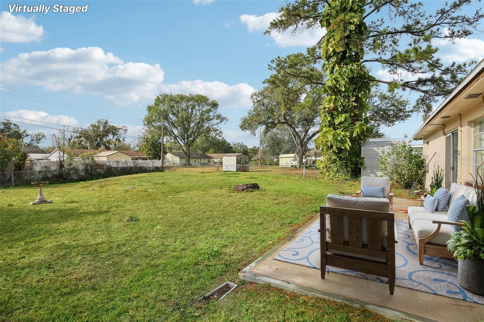 COUNTRY VILLAGE - Residential