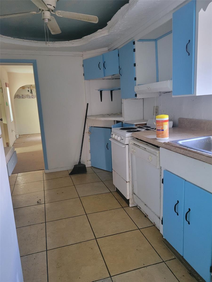 SUNSET POINT 2ND ADD - Residential