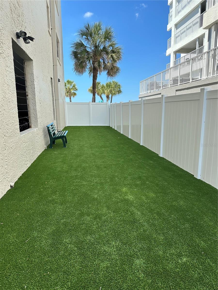 REDINGTON PLACE CONDO - Residential