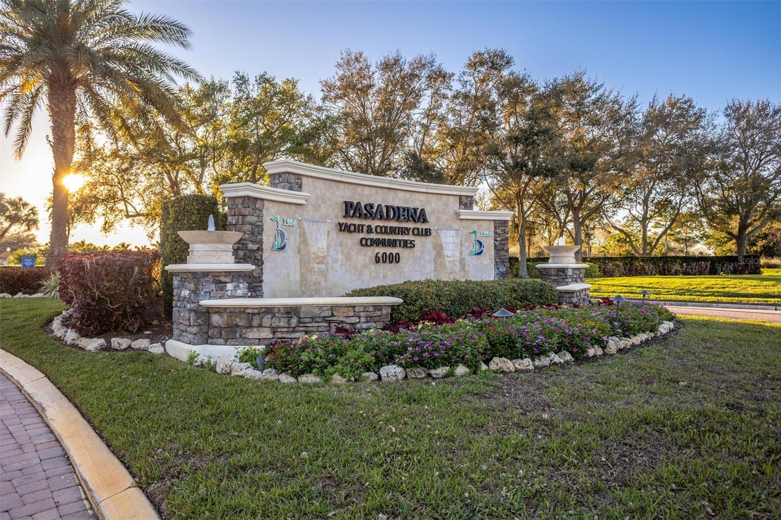 PELICAN BAY YACHT CLUB CONDO BLDG A - Residential