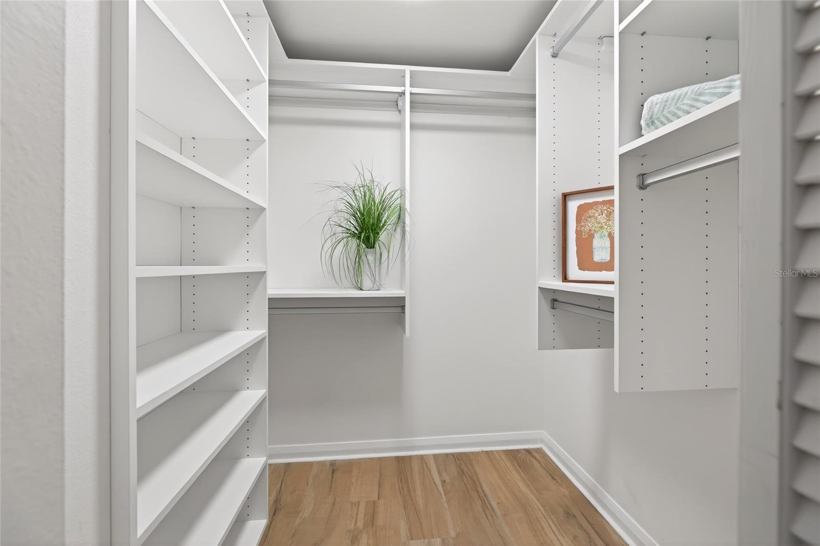 PELICAN BAY YACHT CLUB CONDO BLDG A - Residential