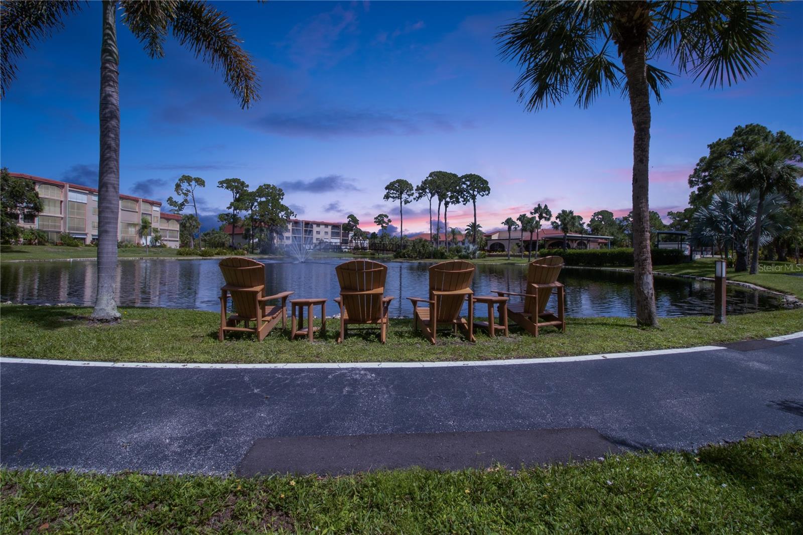 ROLLS LANDING PH 01 BLDG 08 - Residential