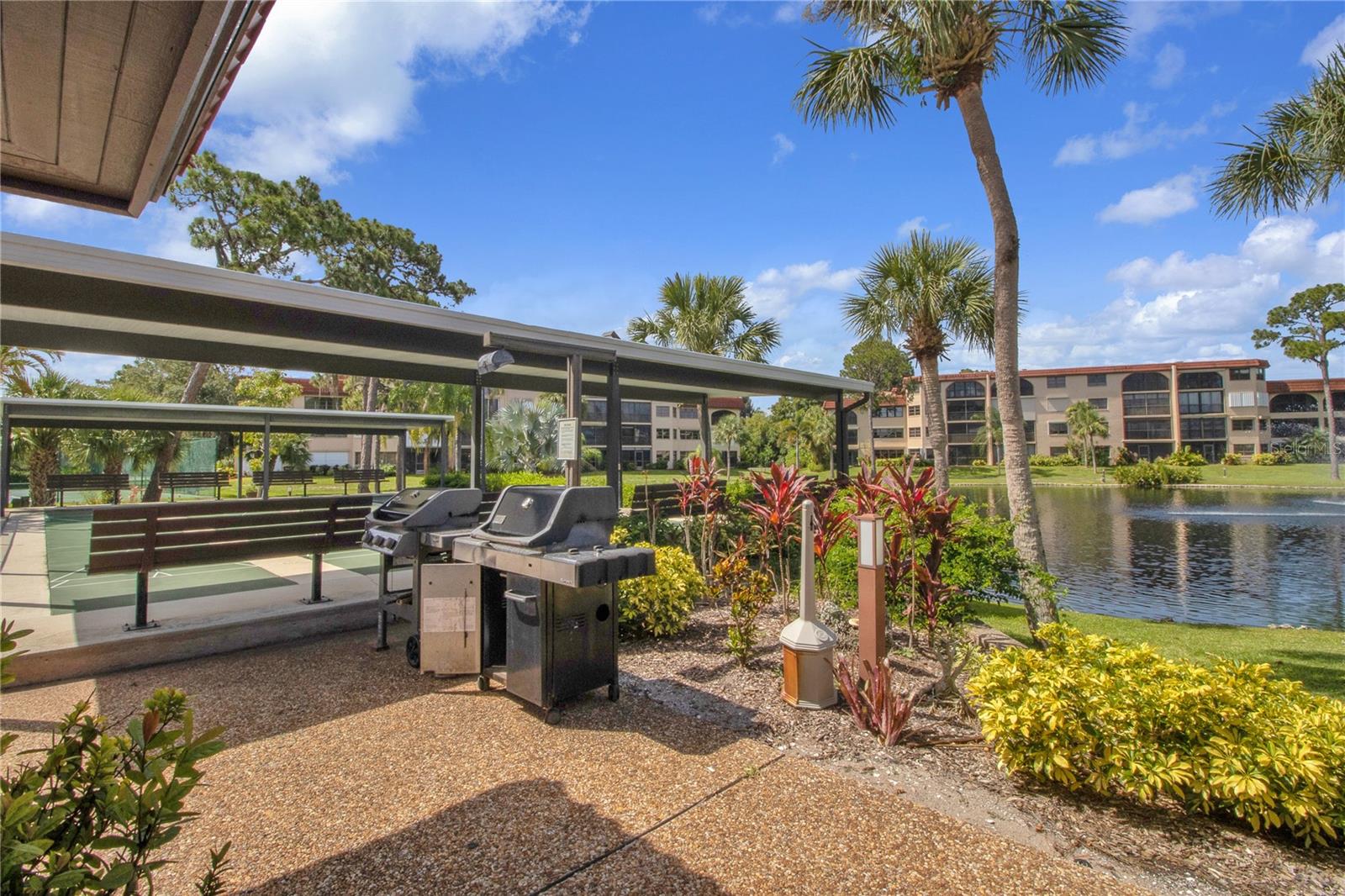 ROLLS LANDING PH 01 BLDG 08 - Residential