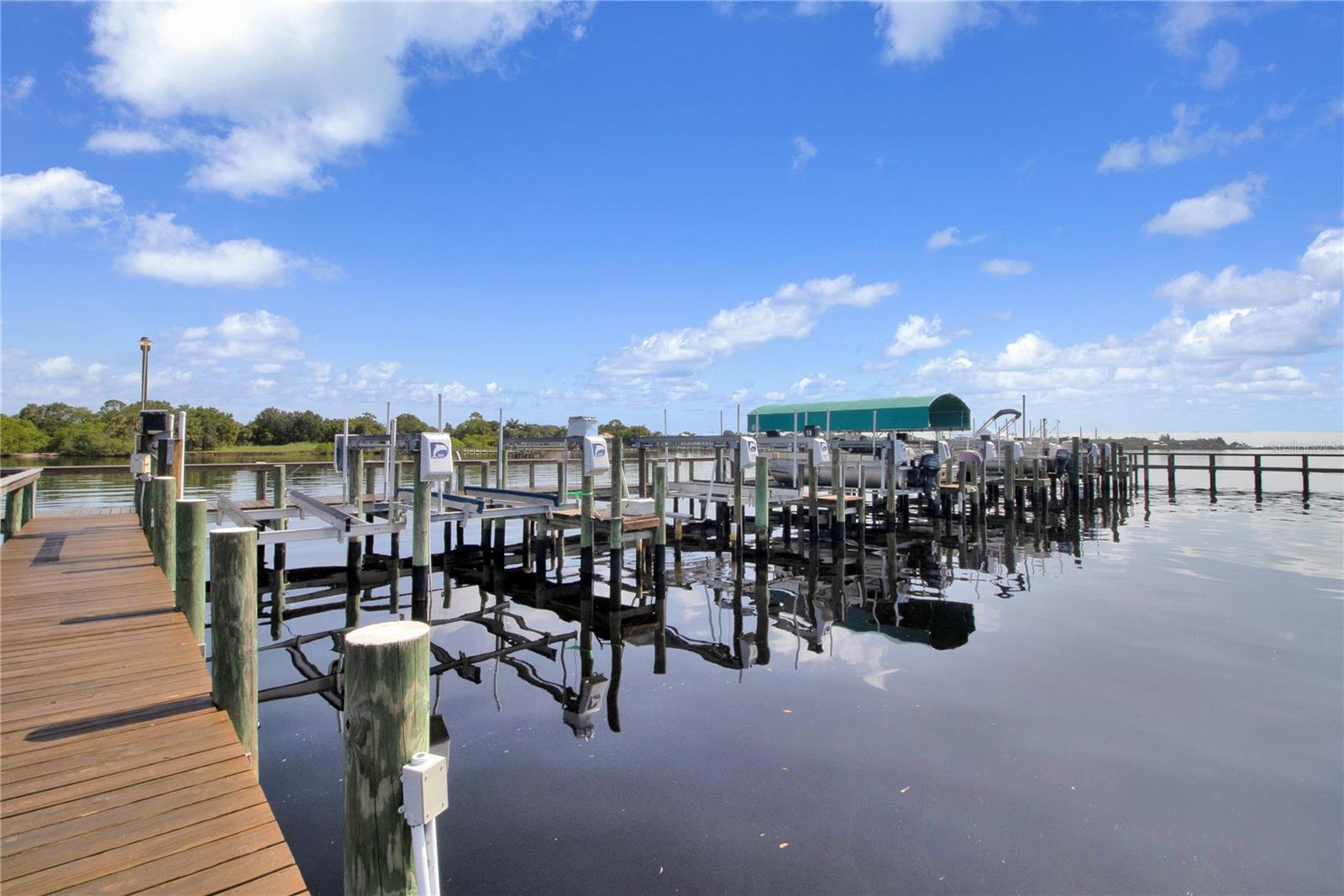 ROLLS LANDING PH 01 BLDG 08 - Residential