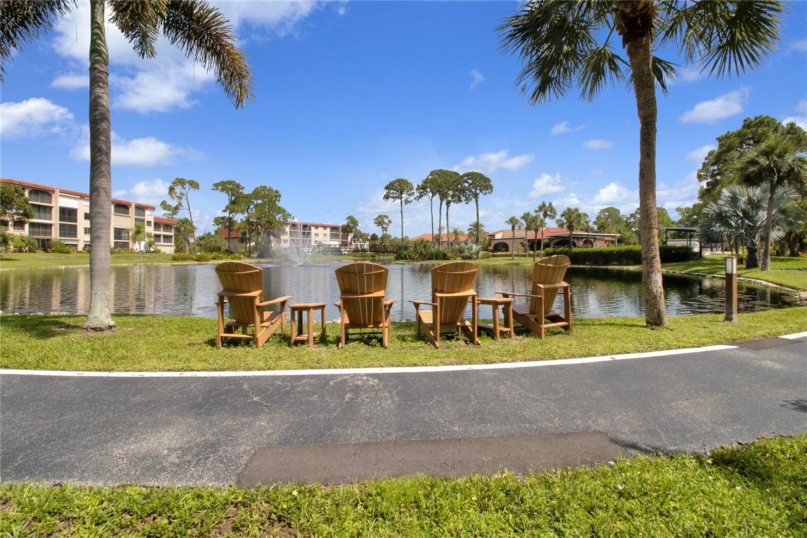 ROLLS LANDING PH 01 BLDG 08 - Residential