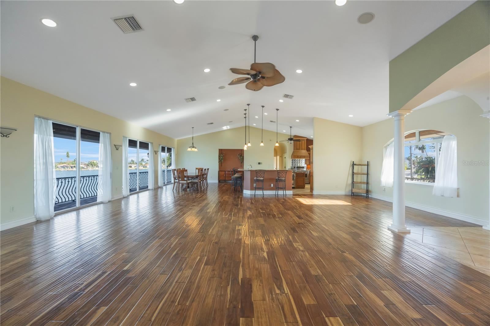 736 PRUITT DRIVE