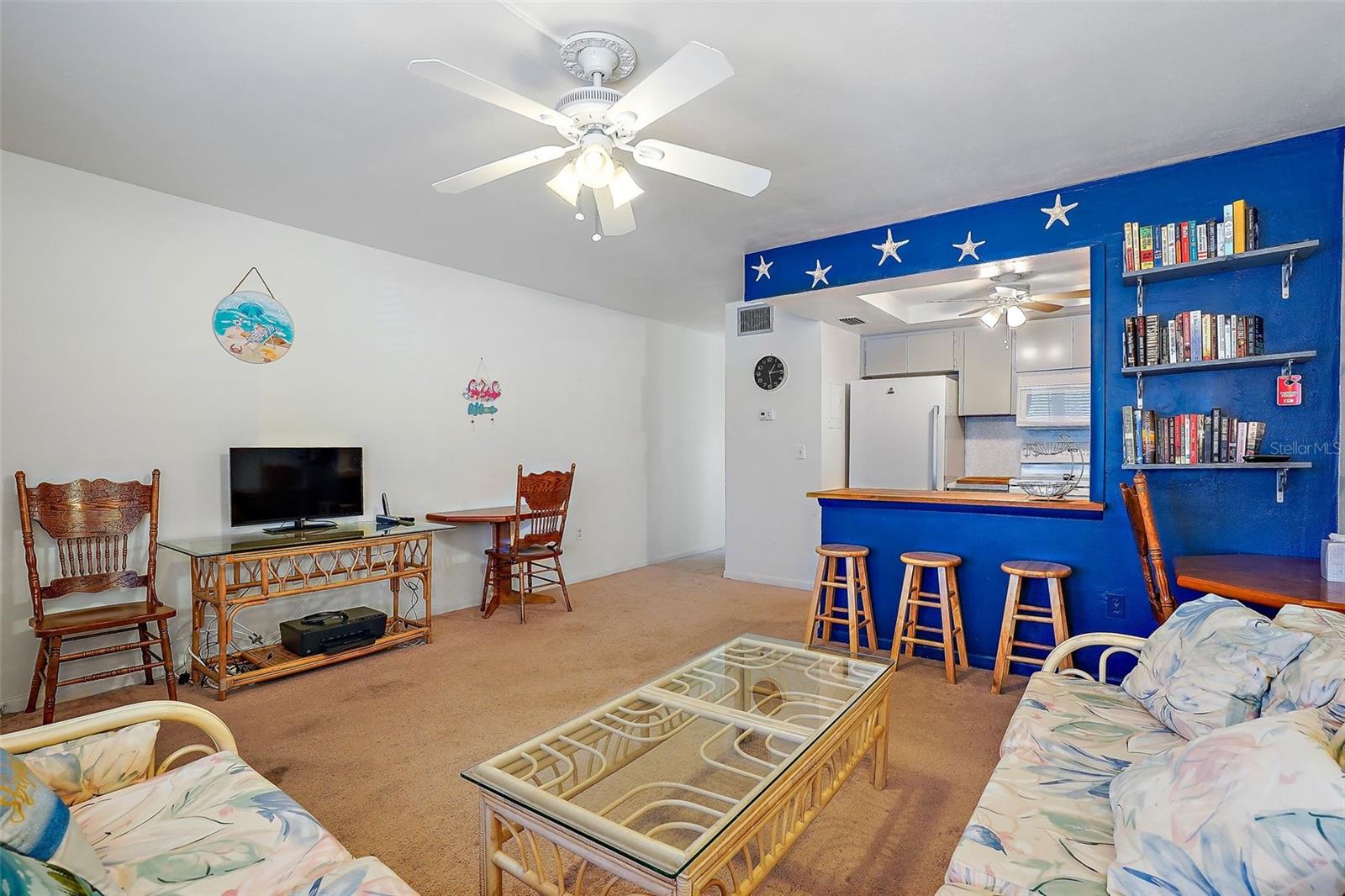 SUNSET PLAZA EAST APTS CONDO - Residential Lease