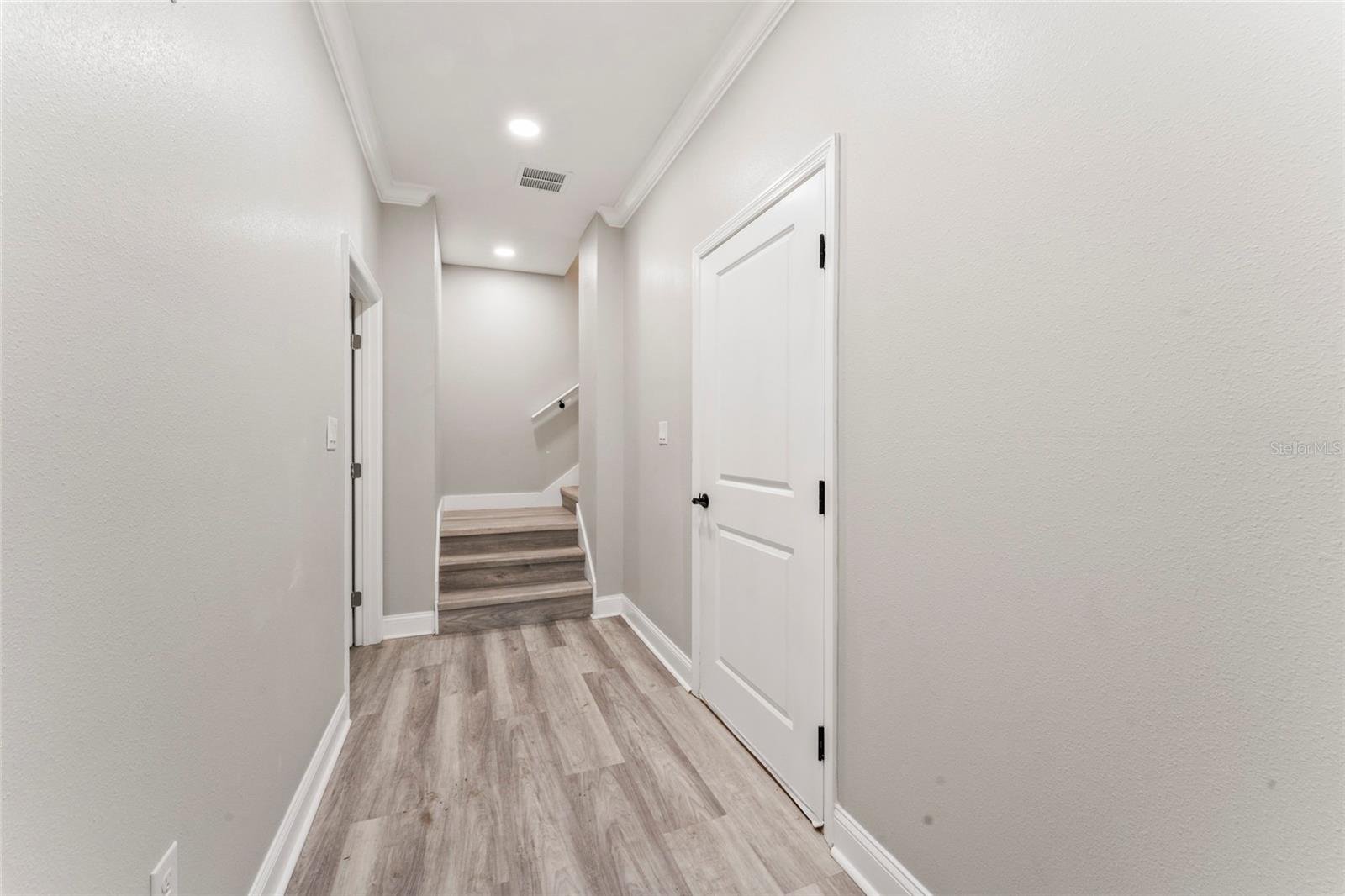 809 W LINEBAUGH AVE 2A