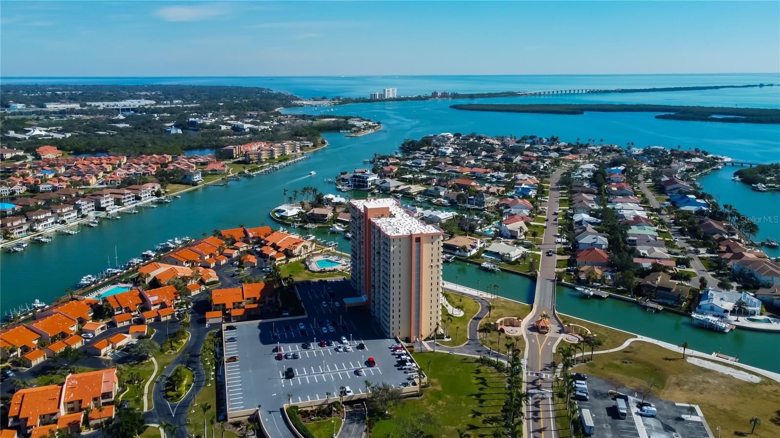 BAYWAY ISLES POINT BRITTANY SIX - Residential