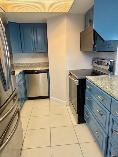 CLERMONT LAKE MINNEOLA CONDO - Residential Lease