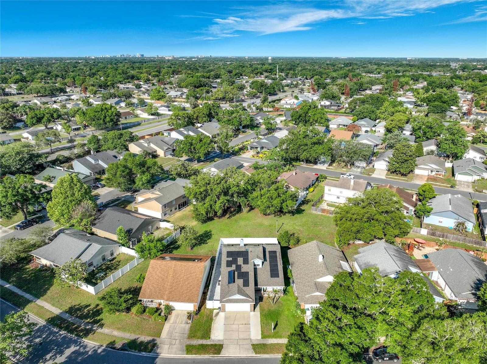 COUNTRY LANE - Residential