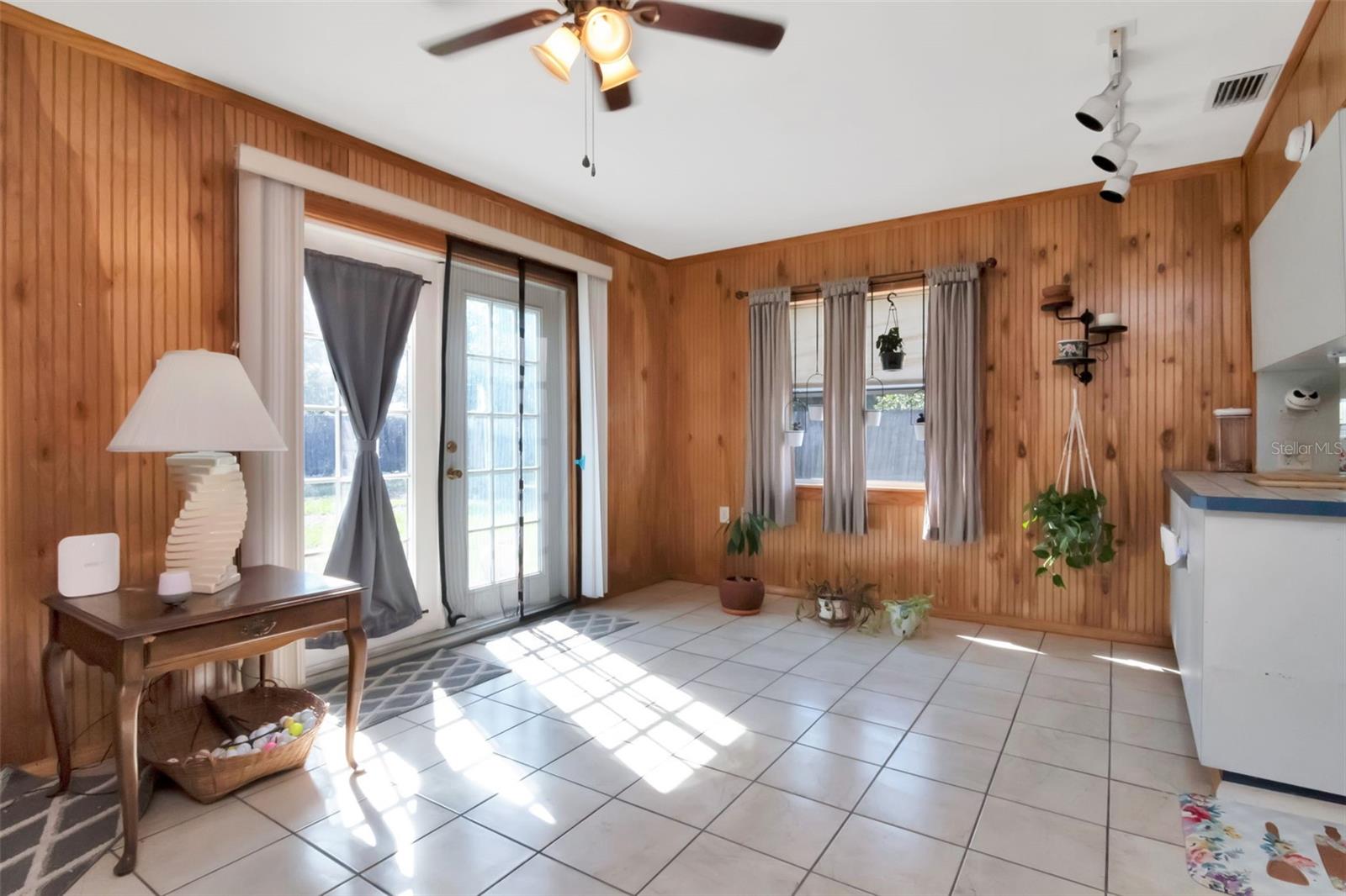 GOLFLAND OF TAMPAS NORTH SIDE - Residential