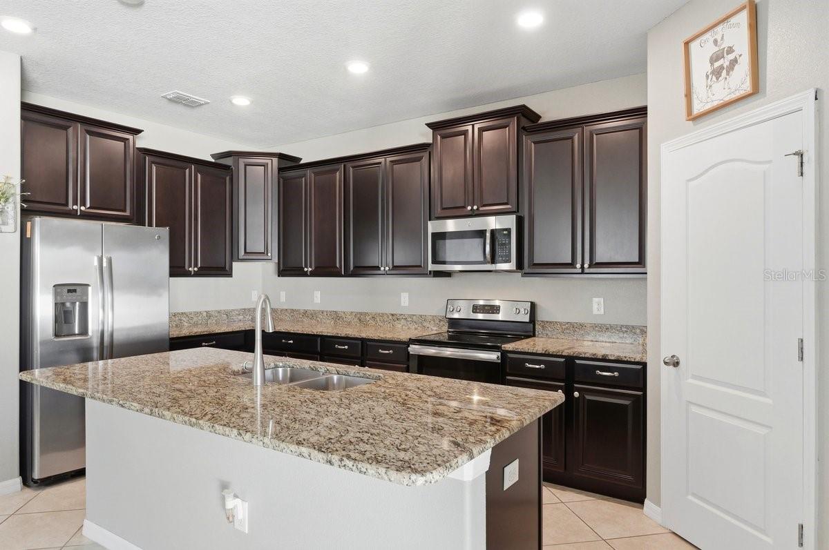 SUMMERFIELD CROSSING - Residential