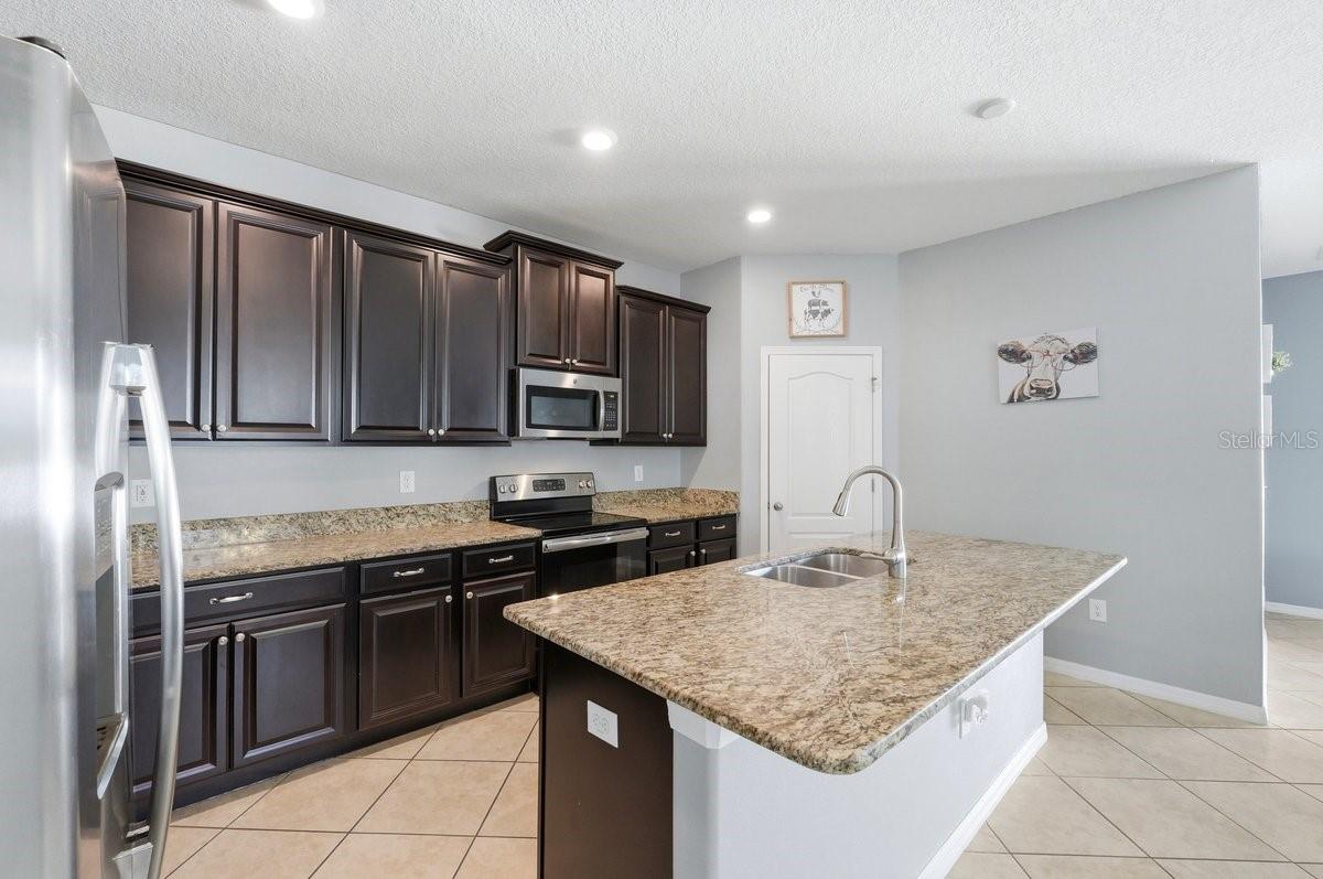 SUMMERFIELD CROSSING - Residential