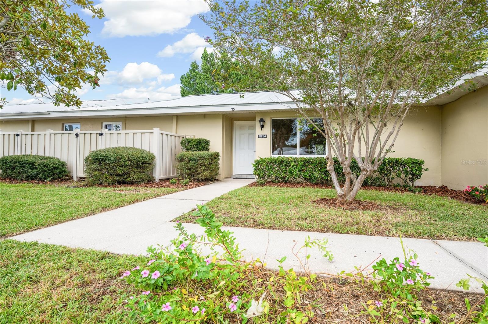 BAY VILLAS - Residential