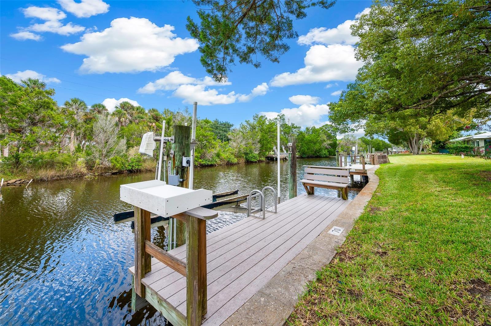 BAY VILLAS - Residential