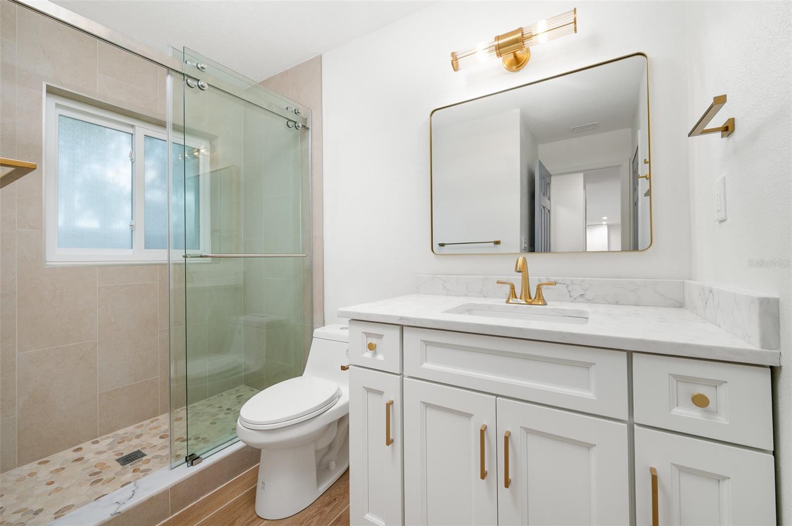 BAY VILLAS - Residential