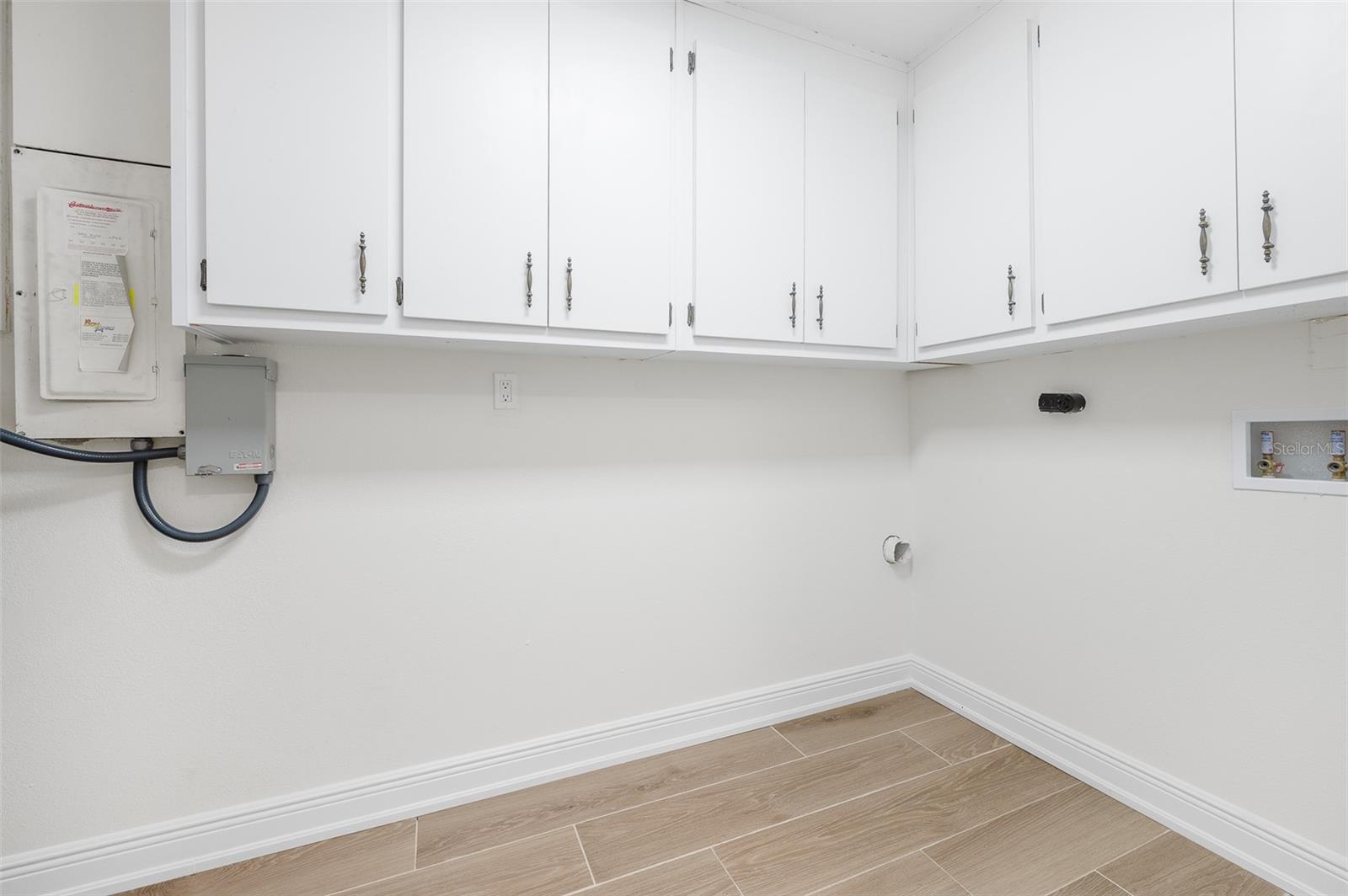 BAY VILLAS - Residential