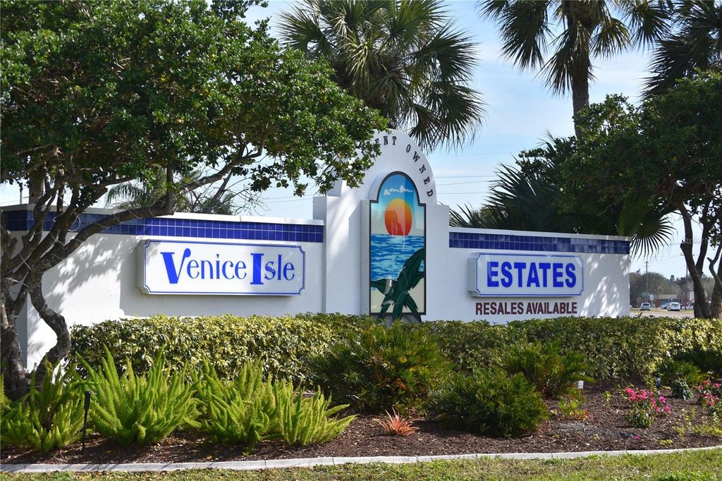 Photo of 102 Via Veneto, Venice, FL 34285 (MLS # A4652109)