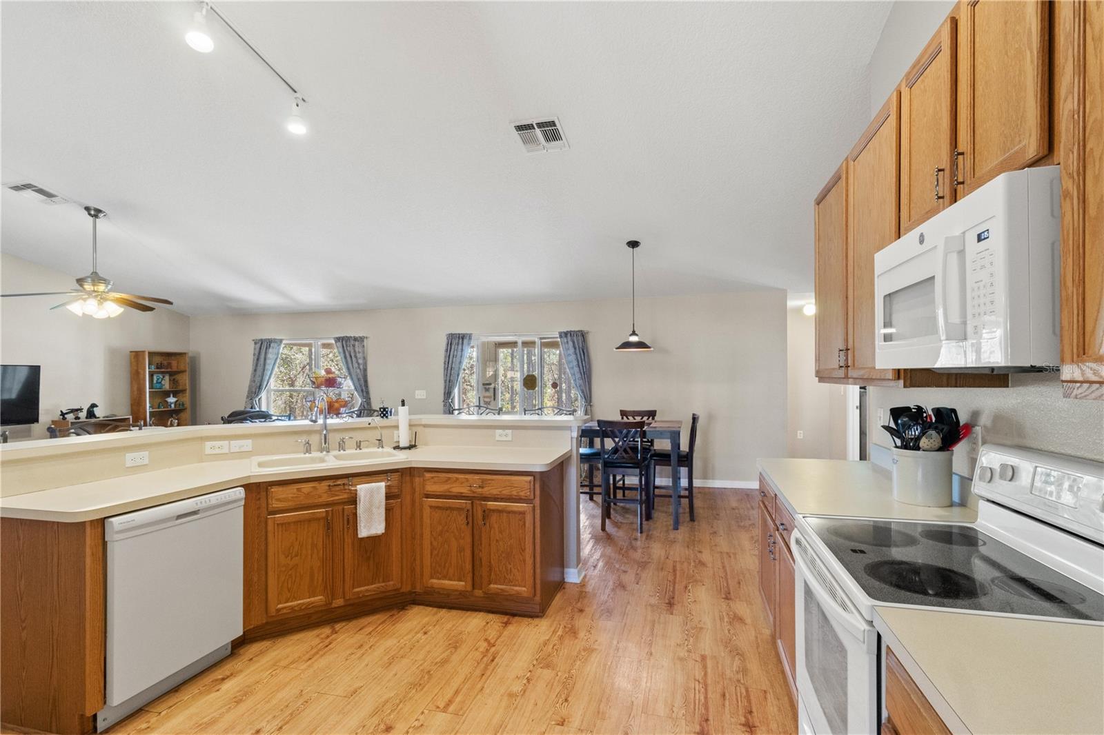 CITRUS SPGS UNIT 10 - Residential