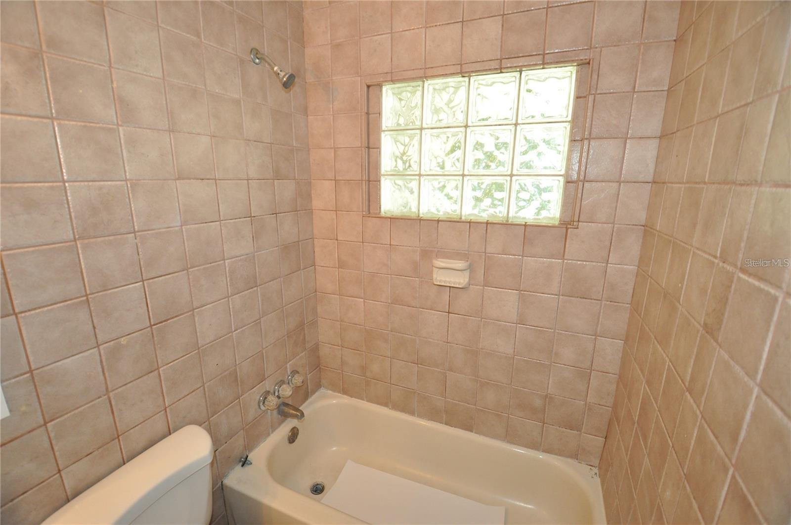 PRESTOWN SUB - Residential Lease