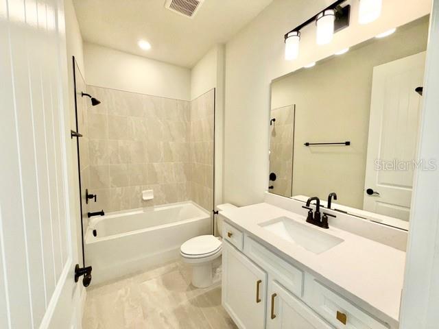 LANDINGS AT LIVE OAK LAKE - Residential Lease