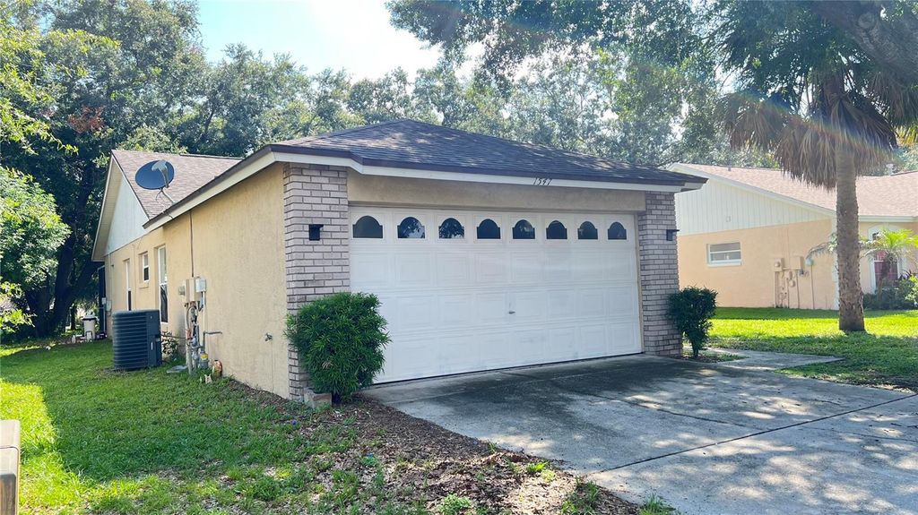 Photo of 1547 Oak Hill Trail, Kissimmee, FL 34747 (MLS # S5153858)