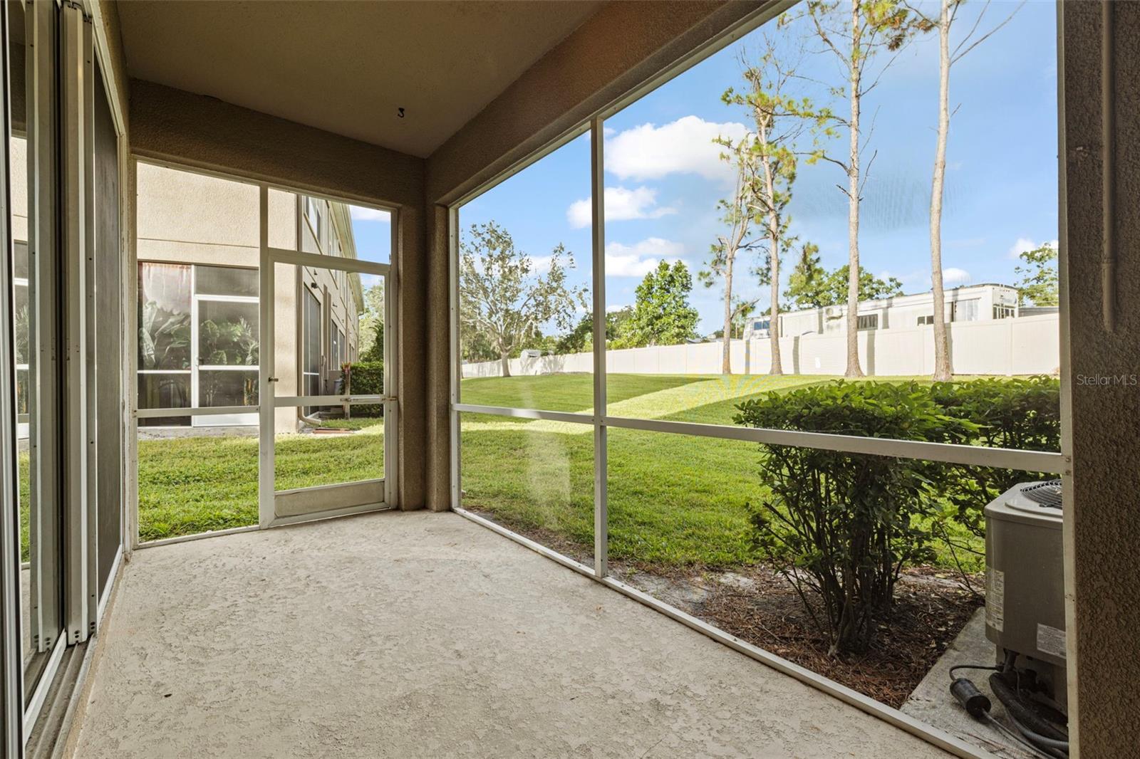 TOWNHOMES AT SABAL POINTE - Residential Lease