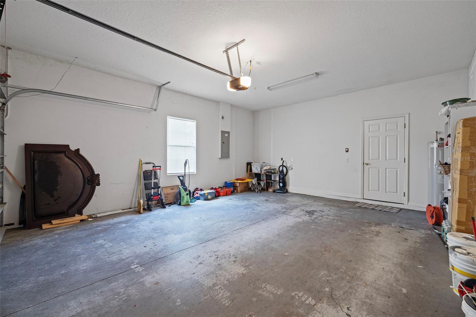 TOWNHOMES AT SABAL POINTE - Residential Lease