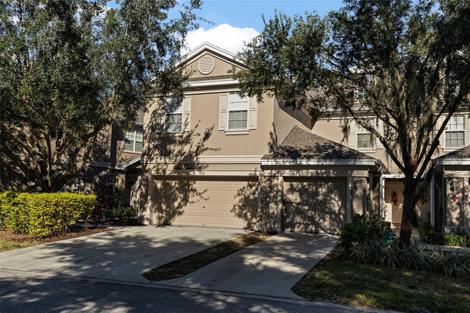 TOWNHOMES AT SABAL POINTE - Residential Lease