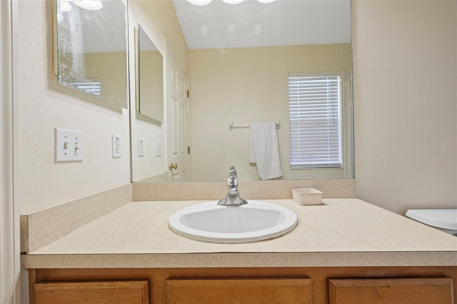 TOWNHOMES AT SABAL POINTE - Residential Lease