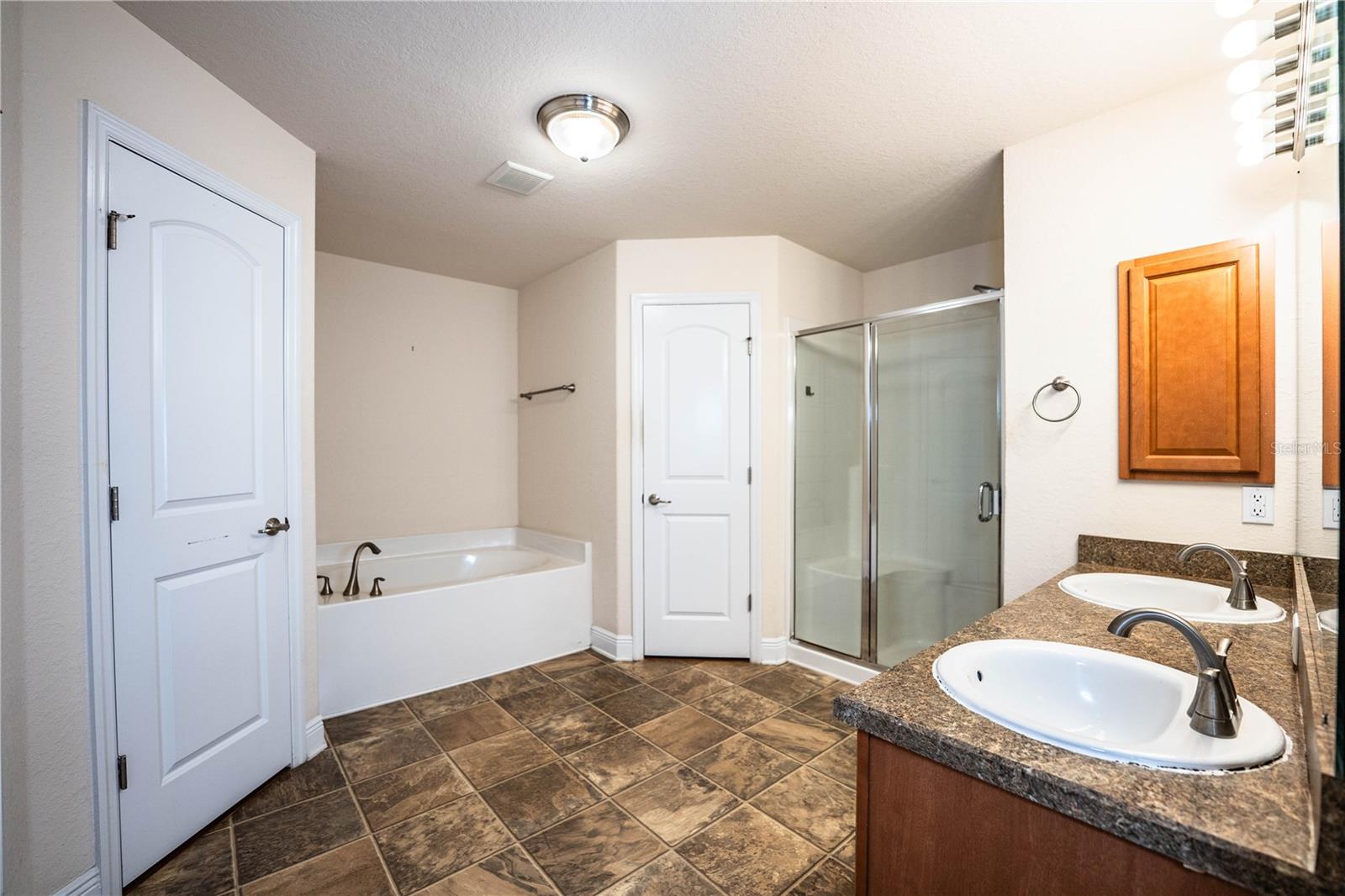 TAYLOR LANDING - Residential