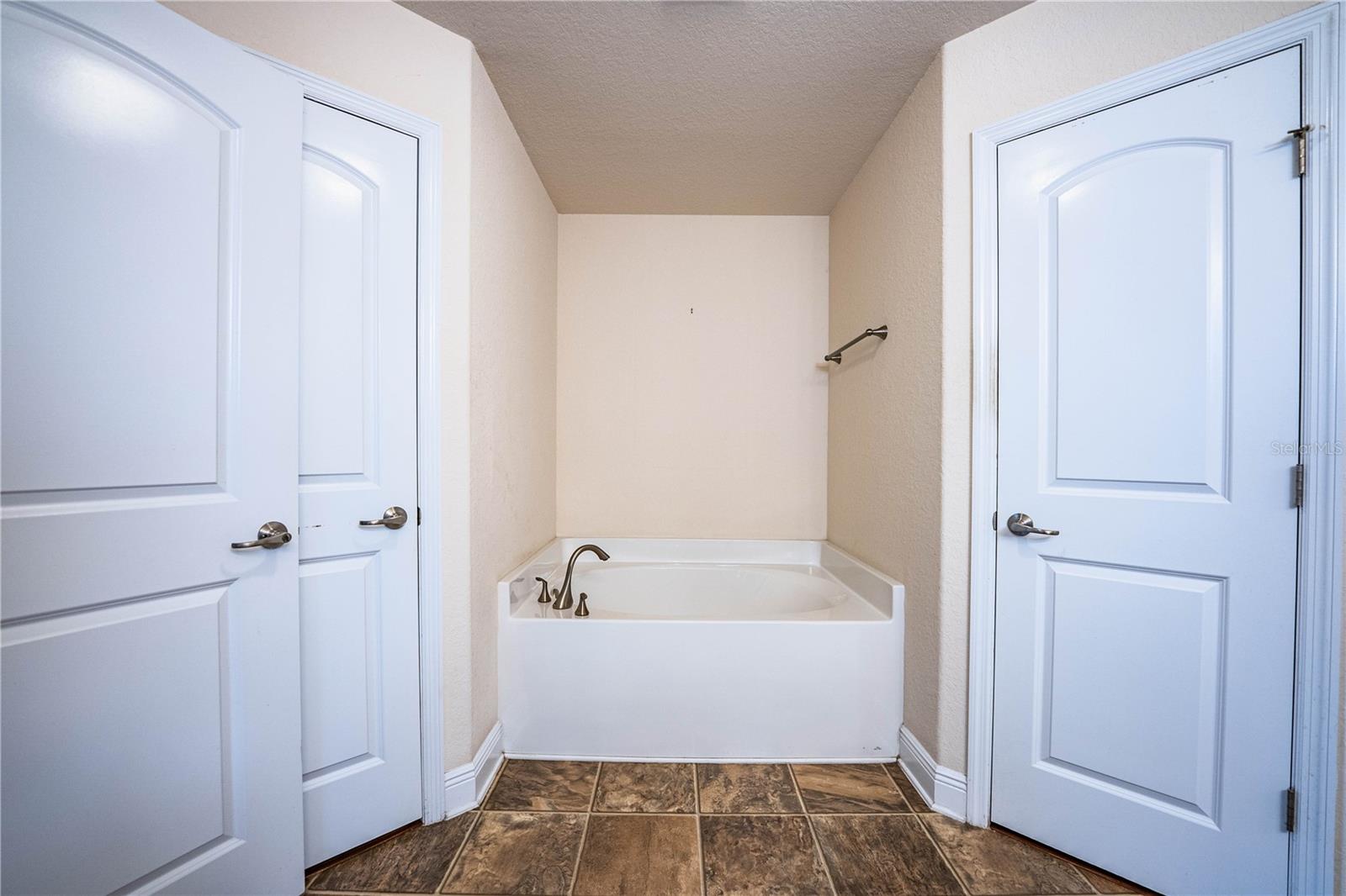 TAYLOR LANDING - Residential