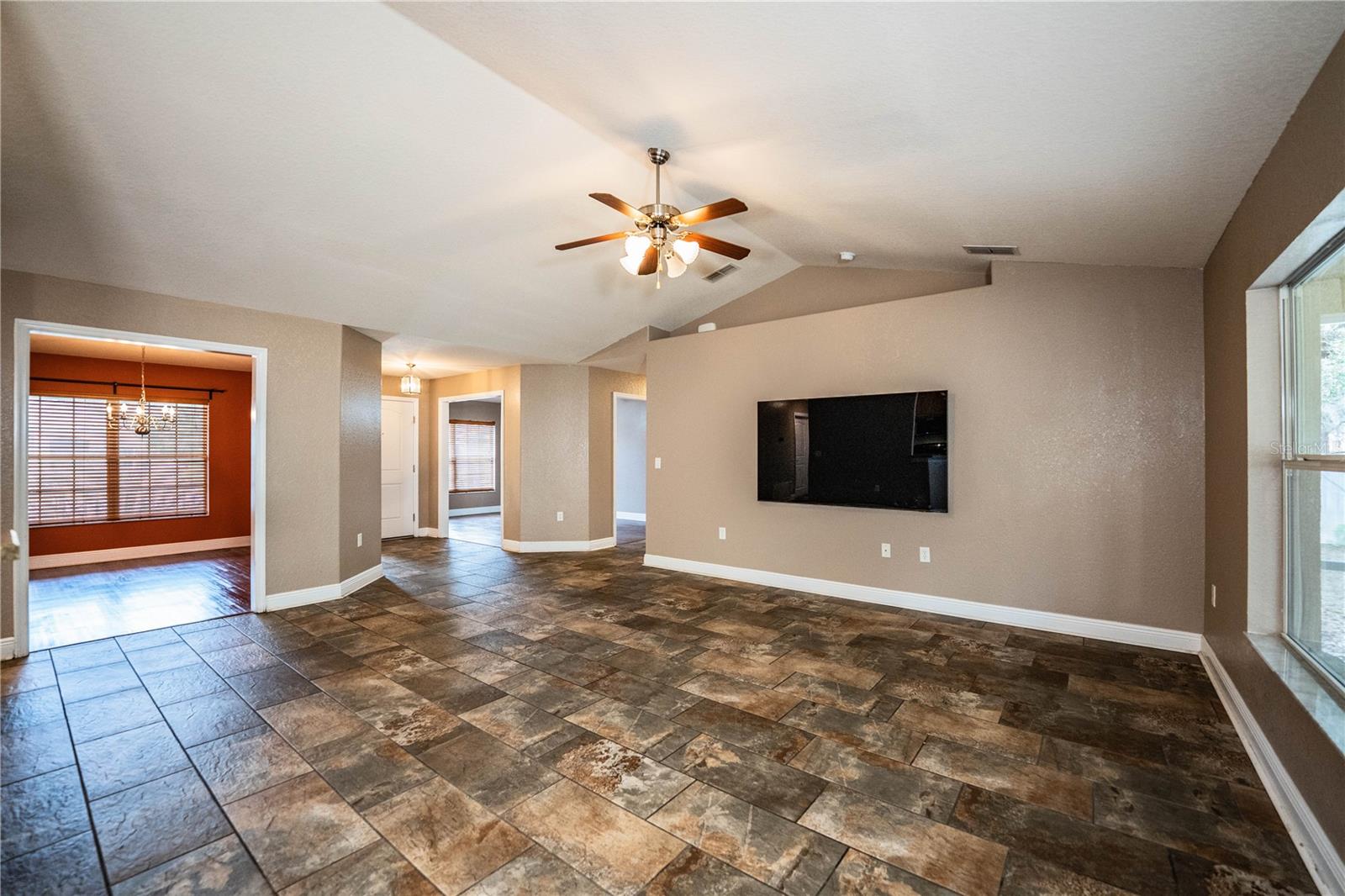 TAYLOR LANDING - Residential