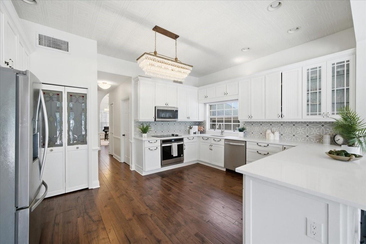 LANDMARK PALMS - Residential