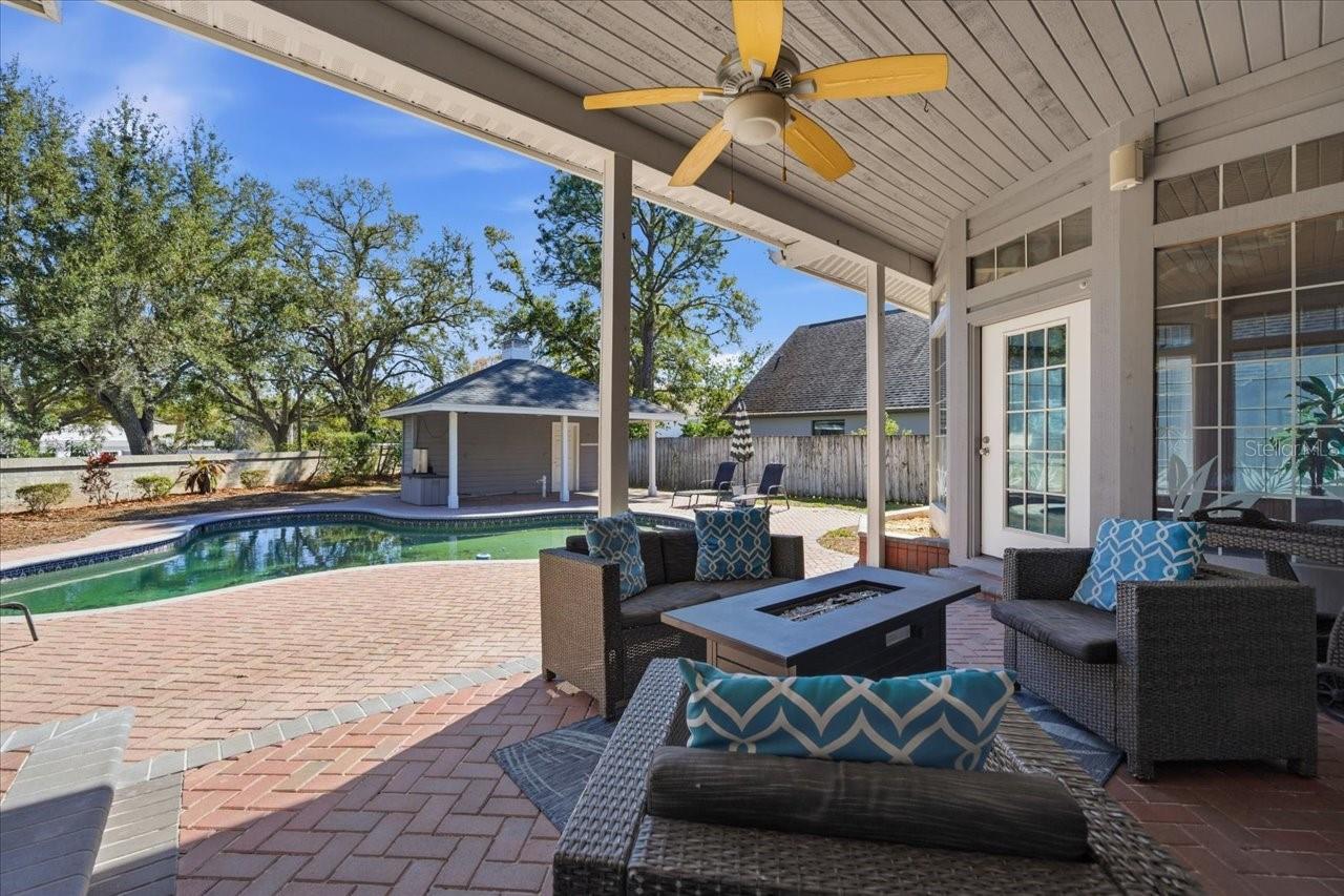 LANDMARK PALMS - Residential