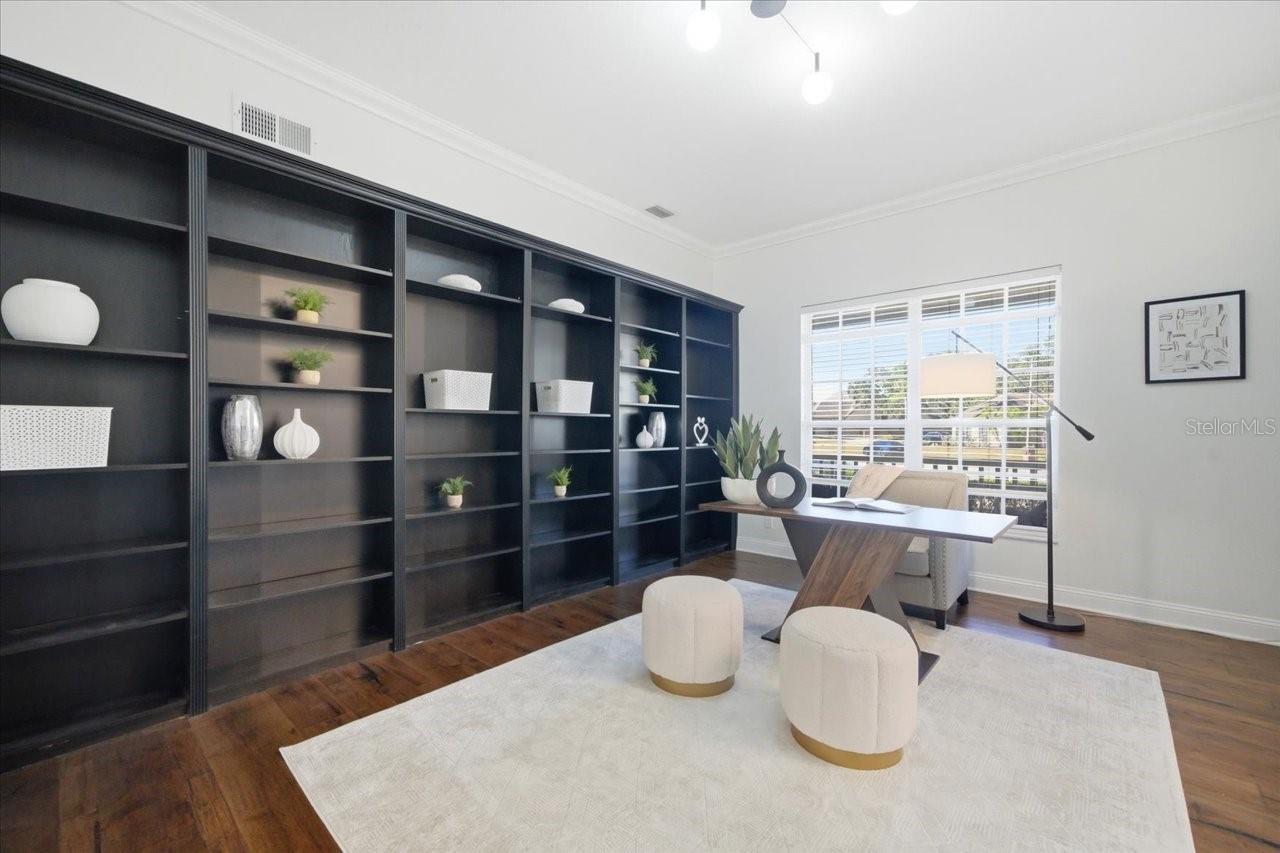 LANDMARK PALMS - Residential