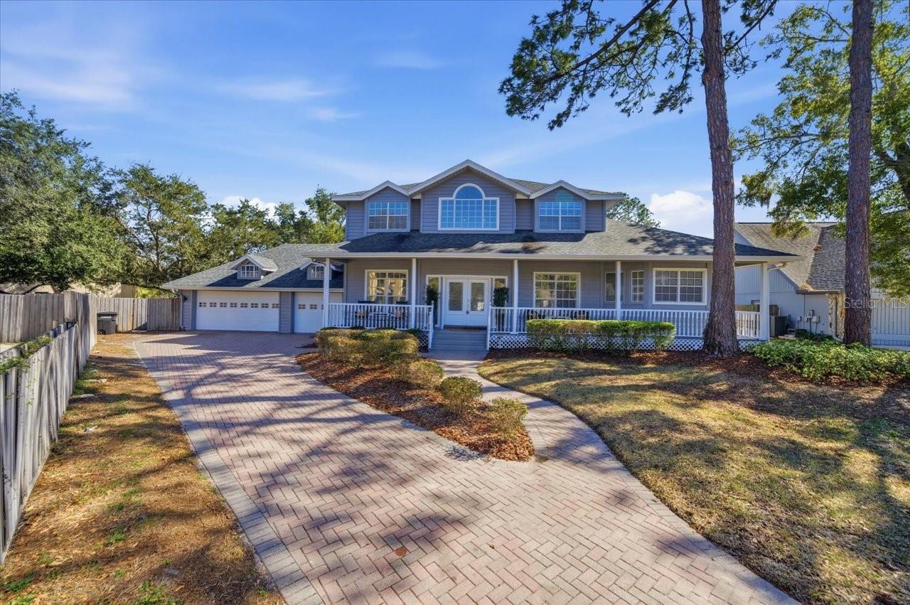 LANDMARK PALMS - Residential