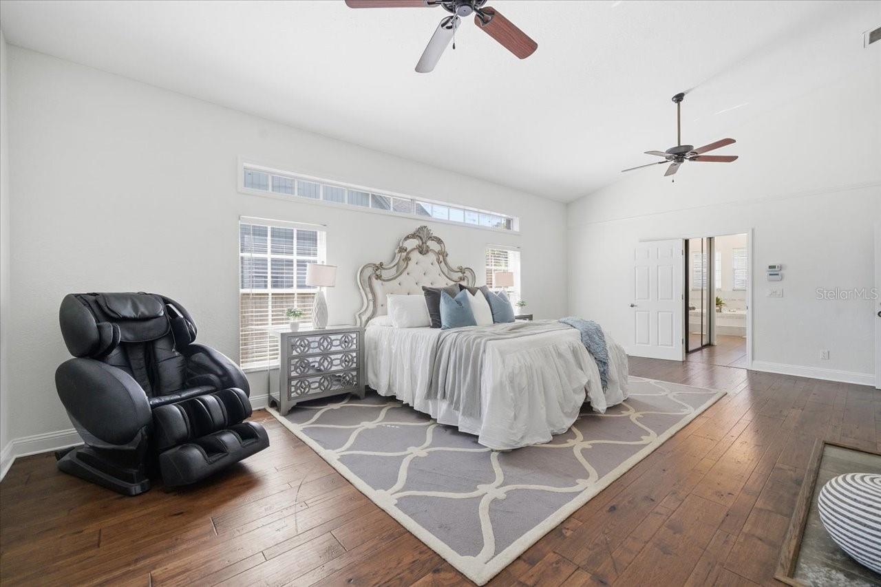 LANDMARK PALMS - Residential