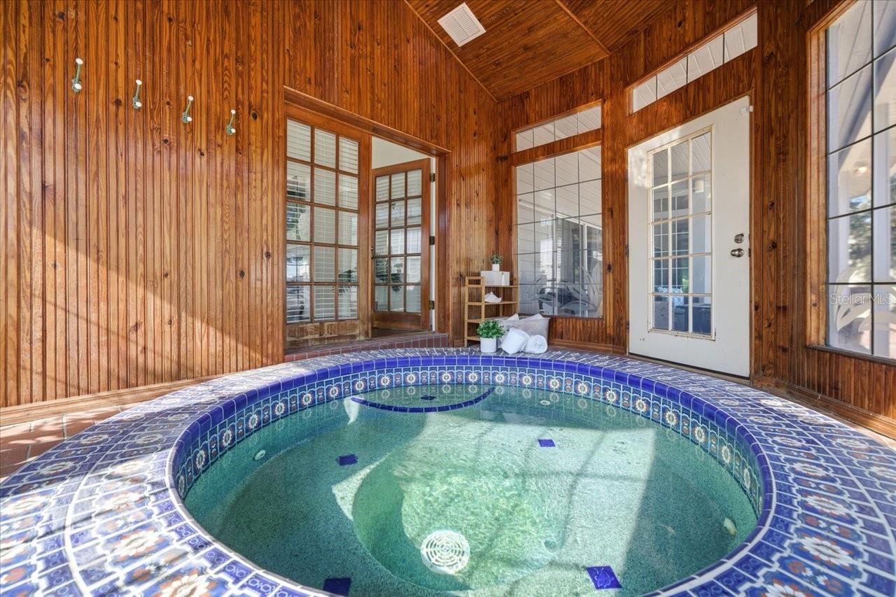 LANDMARK PALMS - Residential