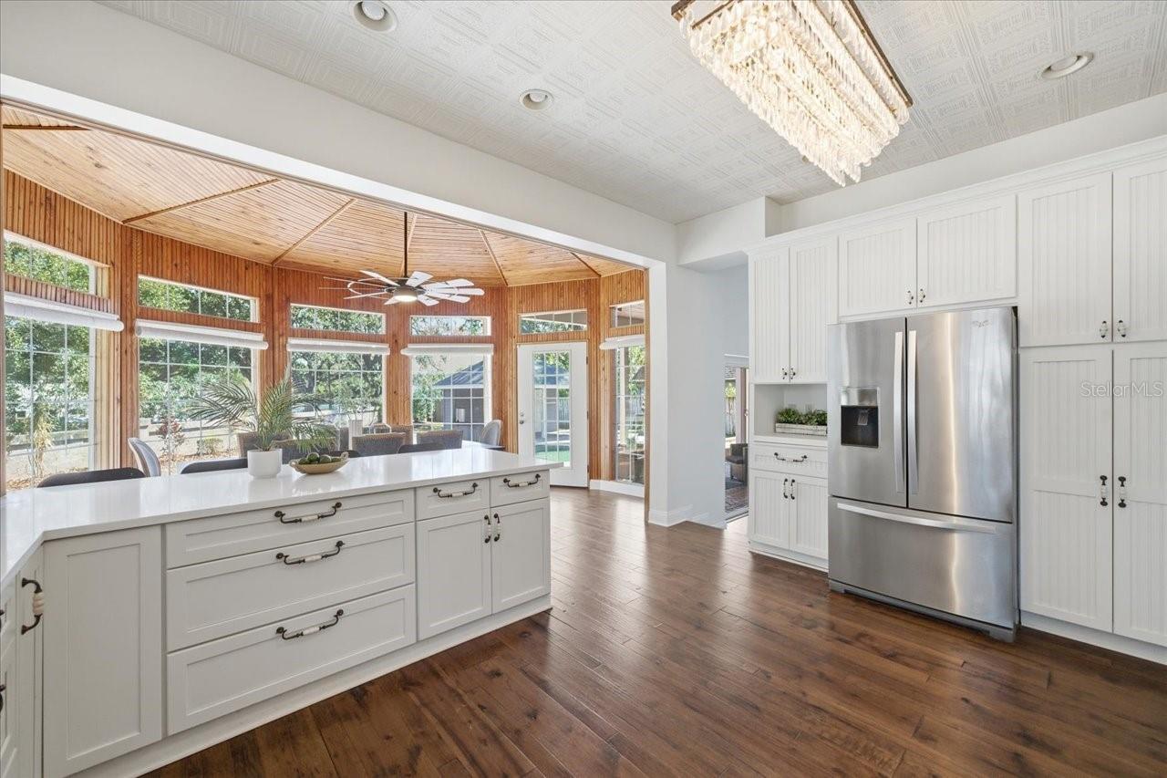 LANDMARK PALMS - Residential