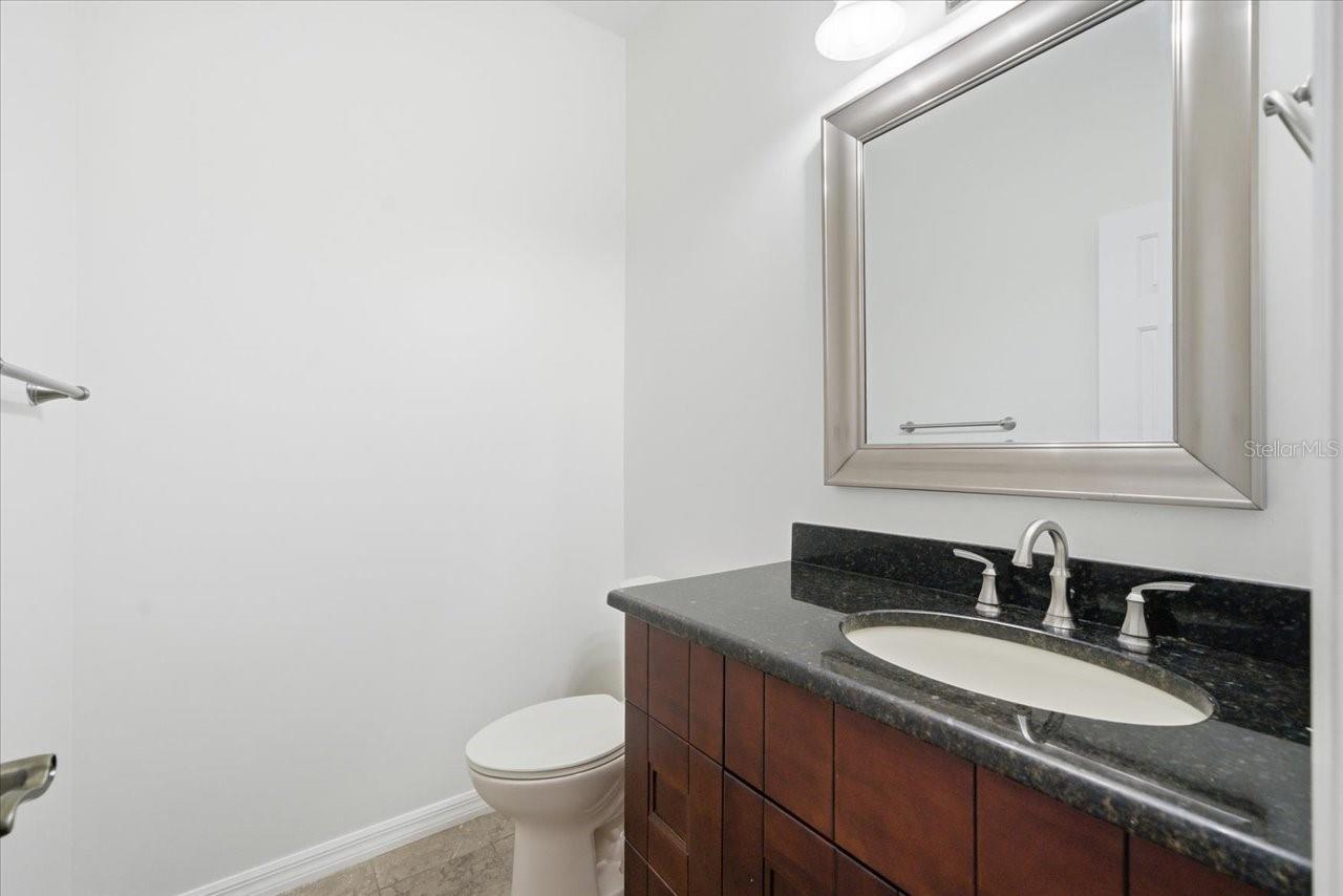 LANDMARK PALMS - Residential